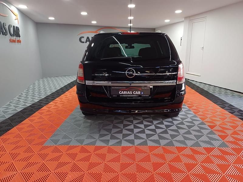 Usado Opel Astra Sport 125 HP (91 kW) 2009 Preto Carrinha