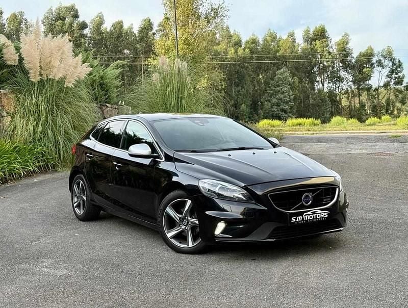 Preto Usado 2013 Volvo V40 Carrinha | € 12.500 (Preço justo) - Imagem 1/4