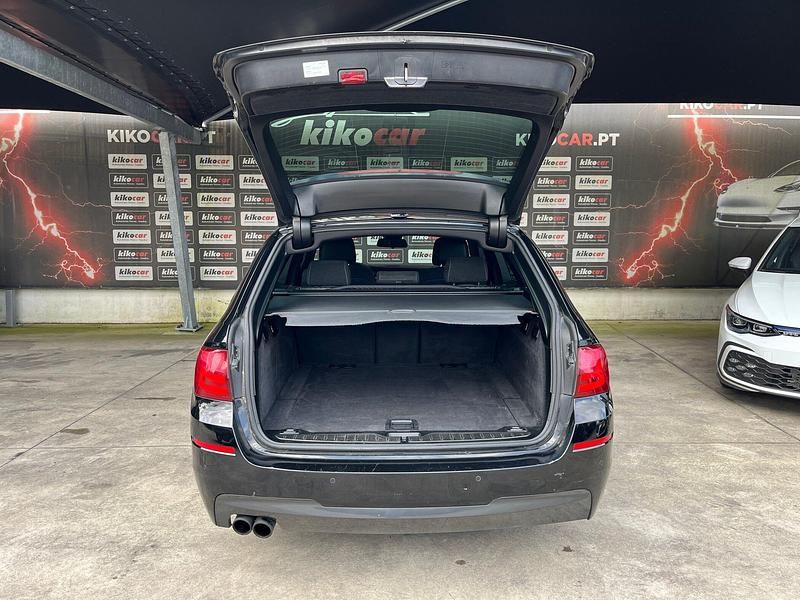 Preto Usado 2012 BMW 520 Carrinha | € 13.500 (Preço elevado) - Imagem 1/4