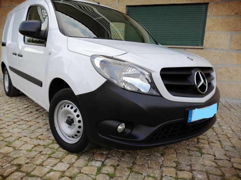 Branco Usado 2016 Mercedes Citan 108 | € 7.990 - Imagem 1/4