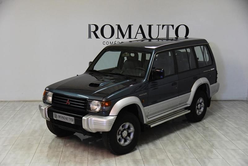 Usado Mitsubishi Pajero 125 HP (91 kW) 1996 Verde SUV
