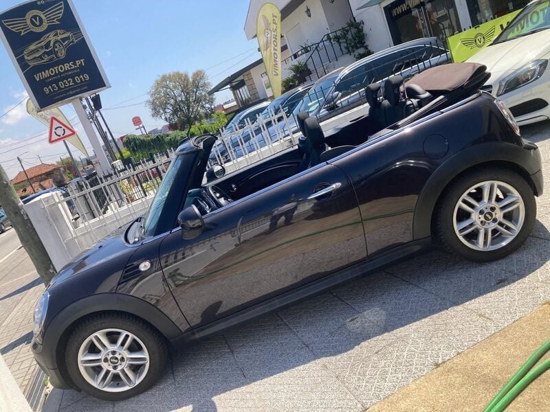 Castanho Usado 2013 Mini Cooper D Cabriolet Cabrios | € 11.950 - Imagem 1/4