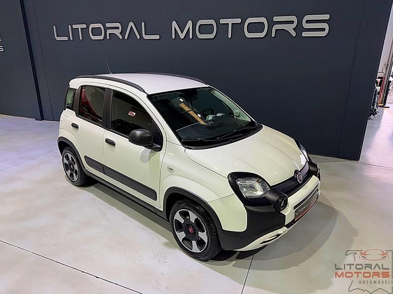 Usado Fiat Panda Cross Cross 70 HP (51 kW) 2022 Branco Citadino