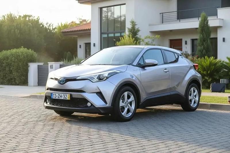 Usado Toyota C-HR Comfort 122 HP (89 kW) 2019 Prateado SUV