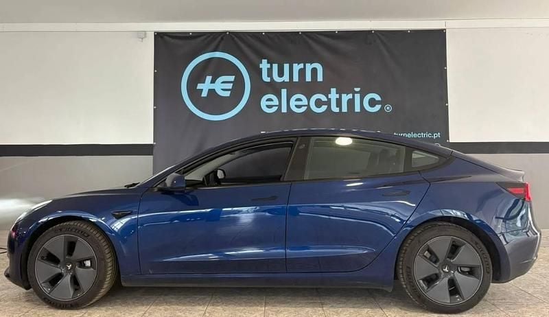 Azul Usado 2021 Tesla Model 3 Sedan | € 22.900 (Preço justo) - Imagem 1/1