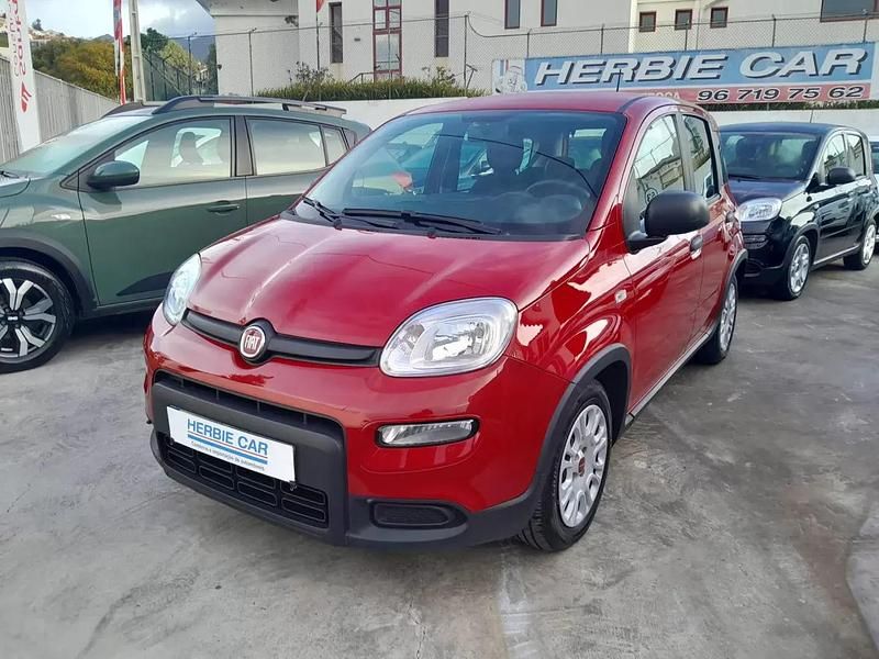 Usado Fiat Panda Sport 70 HP (51 kW) 2024 Vermelho Citadino