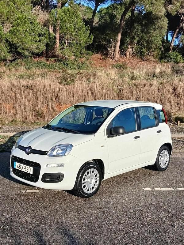 Usado Fiat Panda 69 HP (50 kW) 2019 Branco Citadino