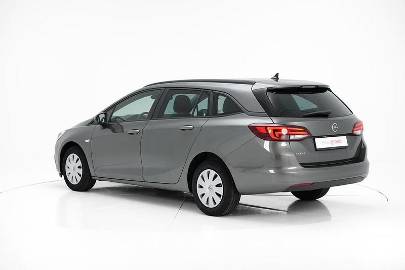 Usado Opel Astra Sport 110 HP (80 kW) 2018 Cinzento Carrinha