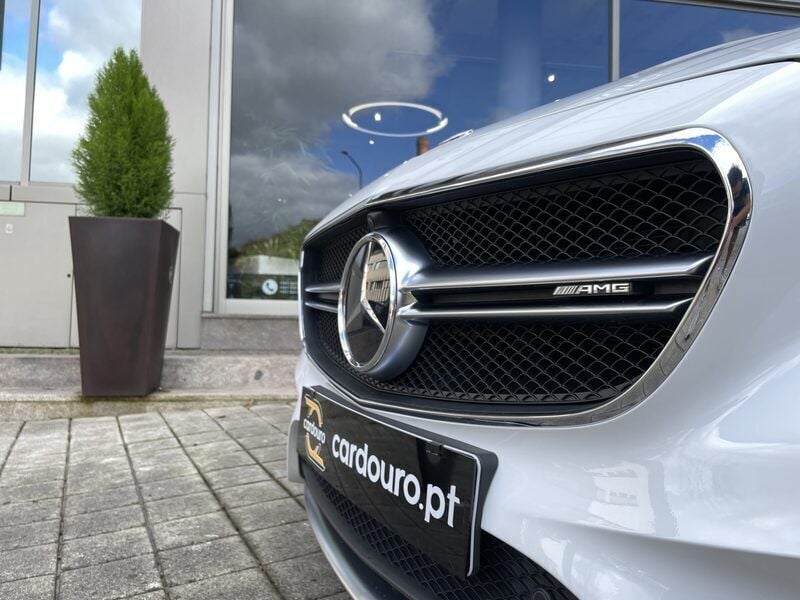 Usado Mercedes E53 AMG AMG 435 HP (319 kW) 2020 Branco camel Cabrios