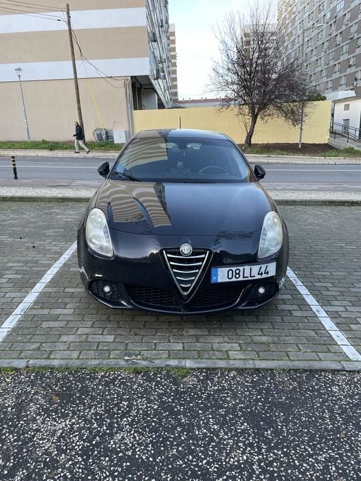 Usado 2011 Alfa Romeo Giulietta Distinctive Citadino | € 7.400 (Bom preço) - Imagem 1/4