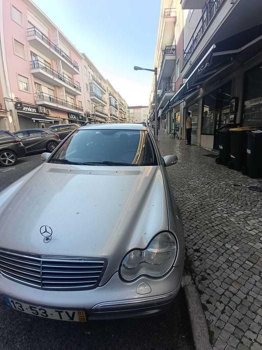 Usado 2001 Mercedes C220 Sedan | € 5.000 (Super Preço) - Imagem 1/4