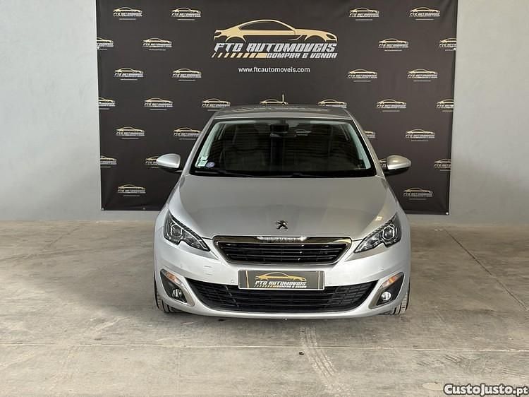 Cinza Usado 2015 Peugeot 308 Style | € 11.900 (Preço justo) - Imagem 1/1
