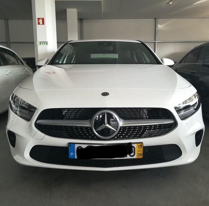 Branco Usado 2019 Mercedes A180 Sedan | € 22.500 (Super Preço) - Imagem 1/4