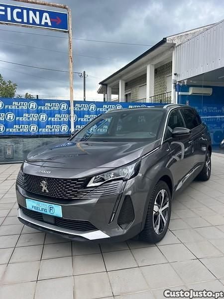 Cinza Usado 2023 Peugeot 5008 GT Monovolume | € 31.900 (Super Preço) - Imagem 1/1