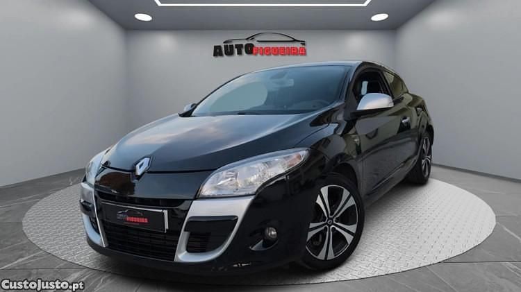 Preto Usado 2011 Renault Mégane Coupé Bose Edition Coupé | € 8.500 - Imagem 1/1