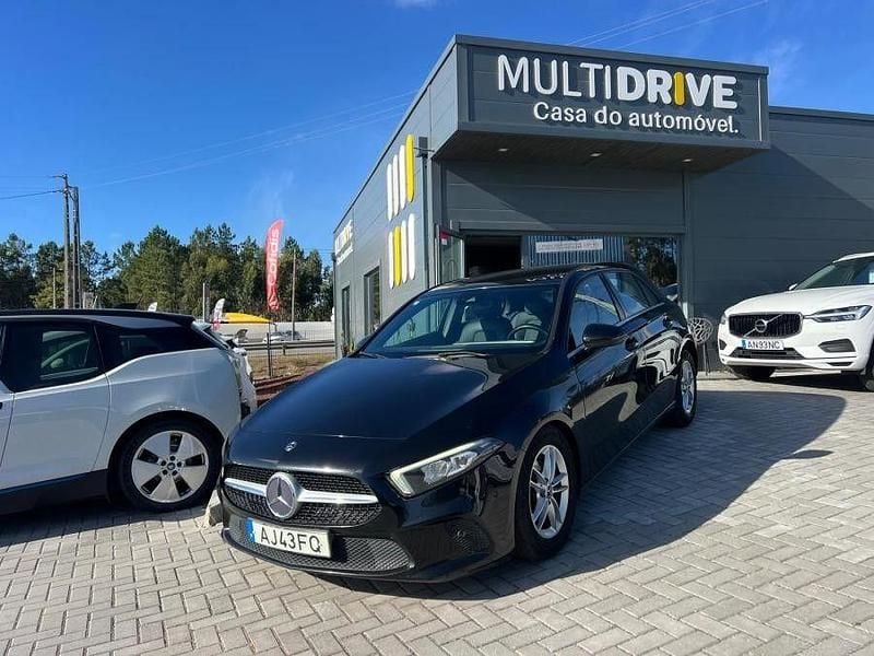 Preto Usado 2018 Mercedes A180 Business | € 19.900 (Preço justo) - Imagem 1/4