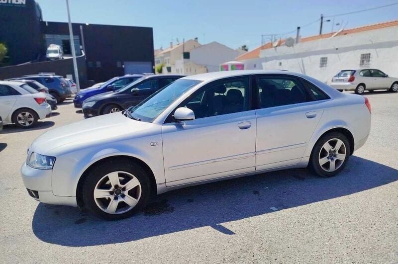 Usado 2003 Audi A4 Sedan | € 5.850 (Preço justo) - Imagem 1/4