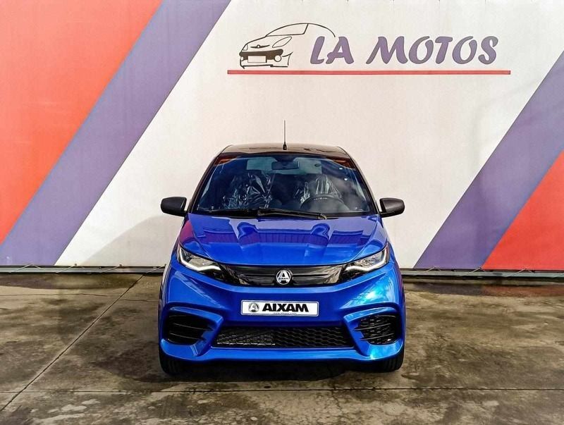 Azul Novo 2024 Aixam City | € 17.950 - Imagem 1/4