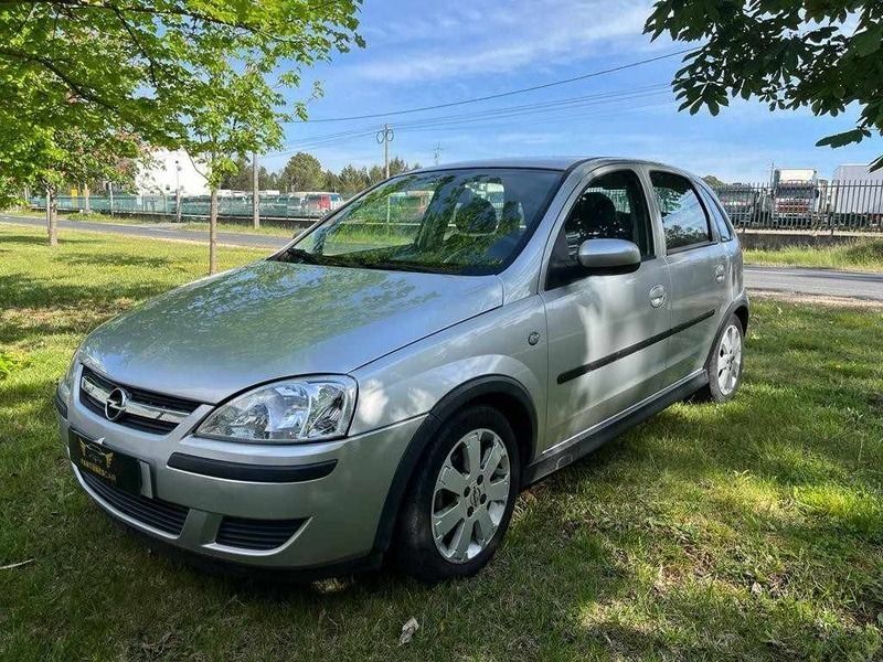 Usado Opel Corsa 70 HP (51 kW) 2006 Cinzento Citadino