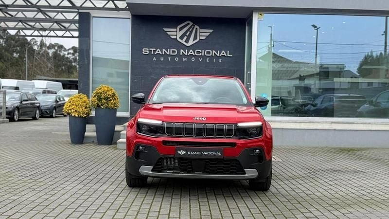 Usado Jeep Avenger Summit 101 HP (74 kW) 2025 Vermelho SUV