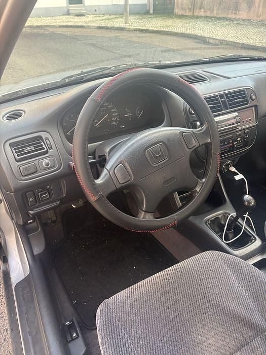 Usado Honda Civic 115 HP (84 kW) 1998 Sedan