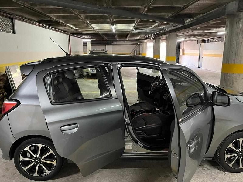 Cinzento Usado 2020 Mitsubishi Space Star Citadino | € 9.800 (Bom preço) - Imagem 1/4