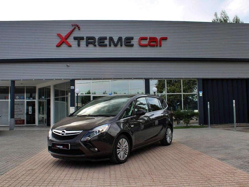 Cinzento Usado 2016 Opel Zafira Monovolume | € 14.750 (Preço justo) - Imagem 1/1