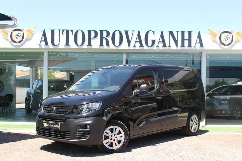 Preto Usado 2019 Peugeot Partner Style Monovolume | € 14.900 (Preço justo) - Imagem 1/4