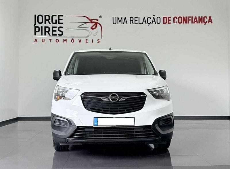 Usado Opel Combo 102 HP (75 kW) 2021 Branco Monovolume