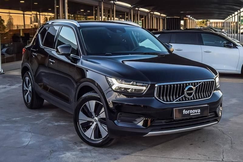 Preto Usado 2021 Volvo XC40 Inscription SUV | € 30.900 (Preço justo) - Imagem 1/4