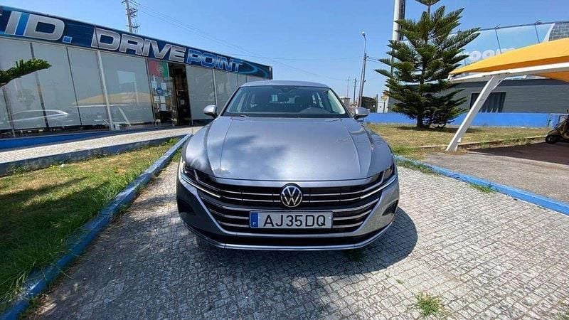 Usado VW Arteon Elegance 218 HP (160 kW) 2021 Cinzento Carrinha
