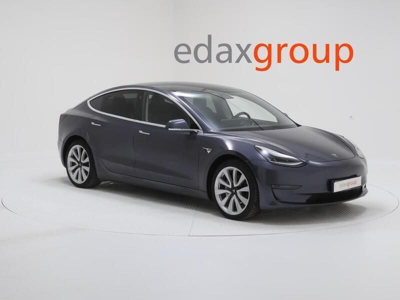 Cinzento Usado 2019 Tesla Model 3 Long Range Sedan | € 22.990 (Bom preço) - Imagem 1/4