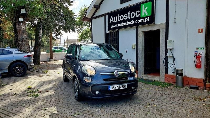 Cinza Usado 2013 Fiat 500L Lounge Monovolume | € 9.000 (Preço justo) - Imagem 1/4