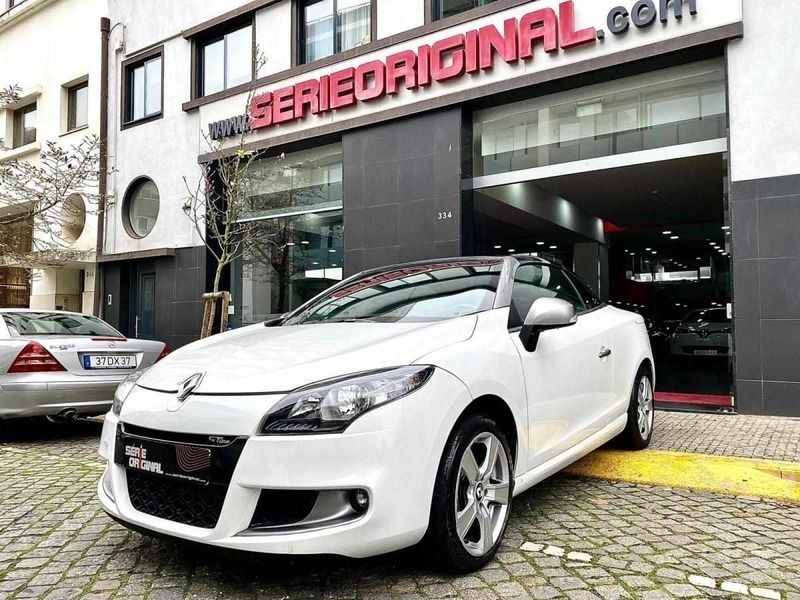 Branco Usado 2011 Renault Mégane III | € 10.650 (Caro) - Imagem 1/4