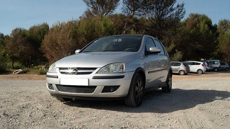 Usado 2003 Opel Corsa Sedan | € 2.300 (Preço justo) - Imagem 1/4