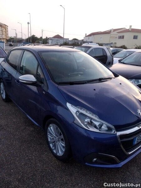 Azul Usado 2016 Peugeot 208 Sport Citadino | € 7.990 (Super Preço) - Imagem 1/1