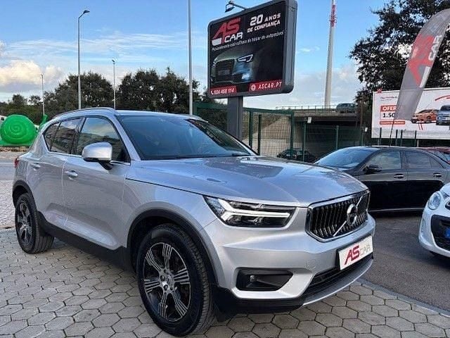Cinza Usado 2018 Volvo XC40 Inscription SUV | € 19.990 (Caro) - Imagem 1/4