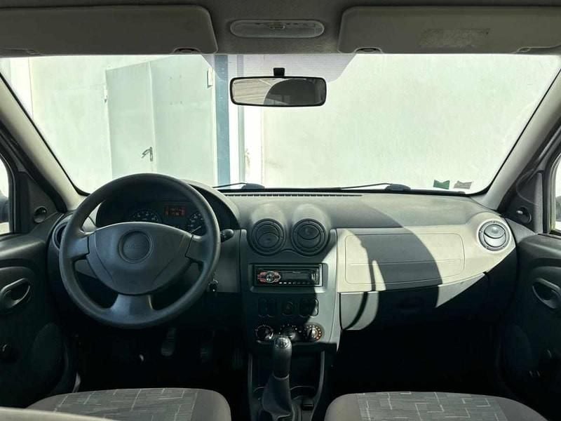 Usado Dacia Sandero 75 HP (55 kW) 2012 Branco