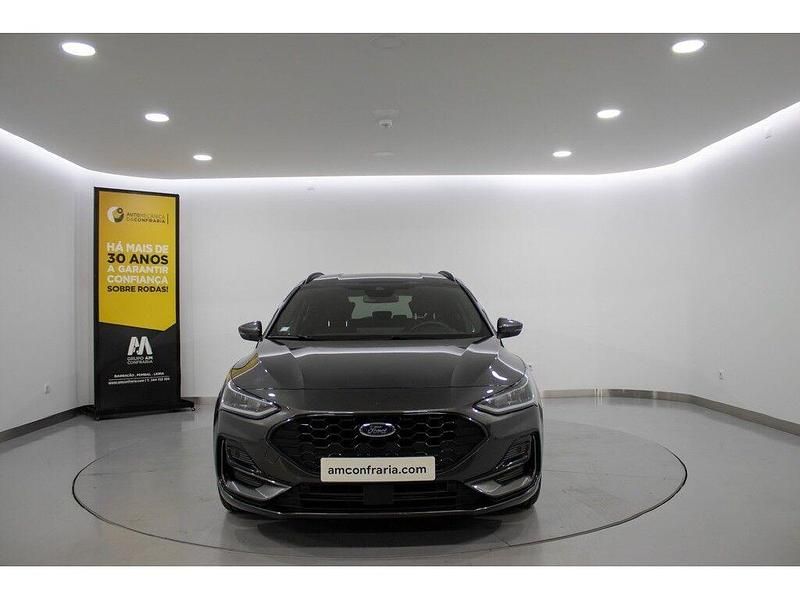 Cinzento Usado 2023 Ford Focus ST-Line Carrinha | € 23.980 (Preço elevado) - Imagem 1/4