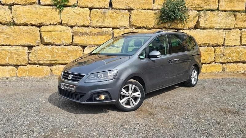 Usado Seat Alhambra Style 150 HP (110 kW) 2017 Cinzento Monovolume