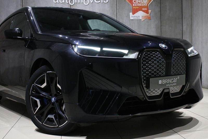 Usado BMW iX Performance 239 kW (326 HP) 2022 Preto SUV