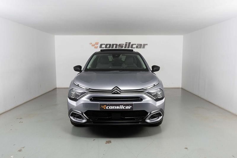 Cinza Usado 2024 Citroën C4 PureTech SUV | € 21.890 (Preço justo) - Imagem 1/4