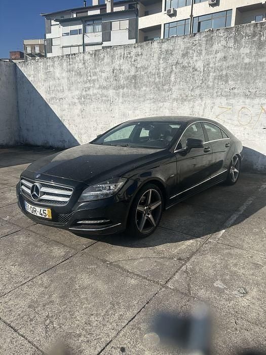 Usado 2012 Mercedes CLS350 Sedan | € 14.000 - Imagem 1/4