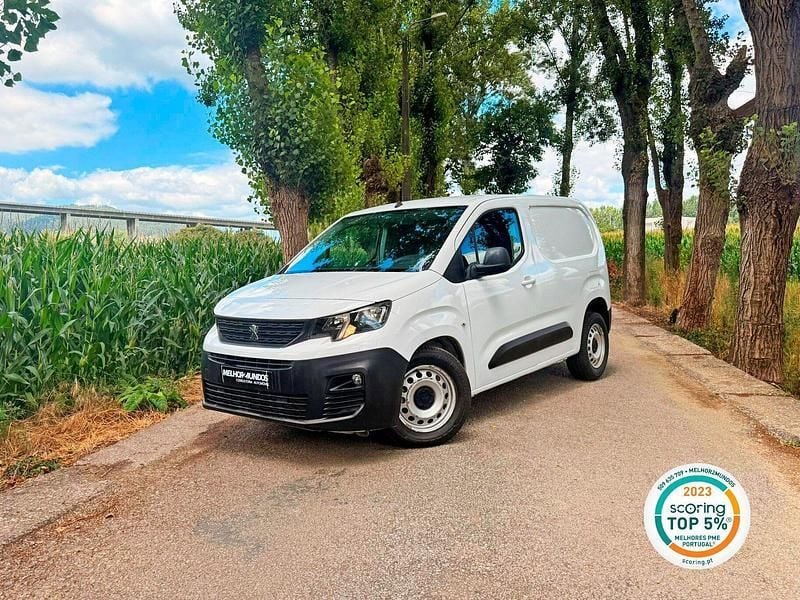 Branco Usado 2019 Peugeot Partner Premium Monovolume | € 10.990 (Bom preço) - Imagem 1/4