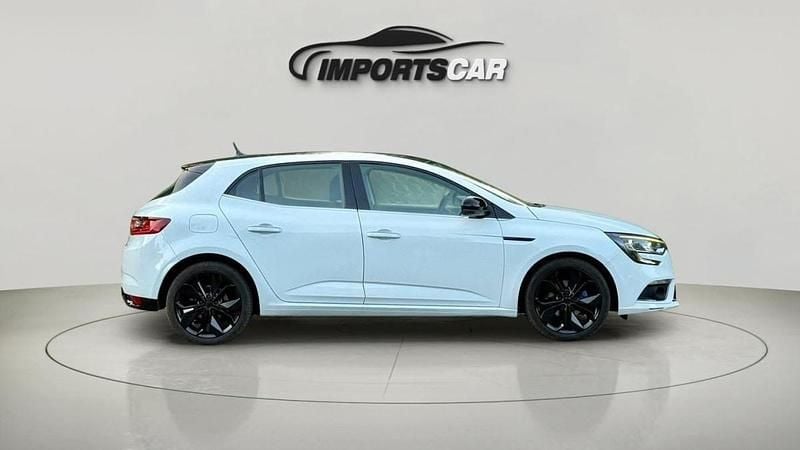 Usado Renault Mégane IV Intens 110 HP (80 kW) 2019 Branco Sedan
