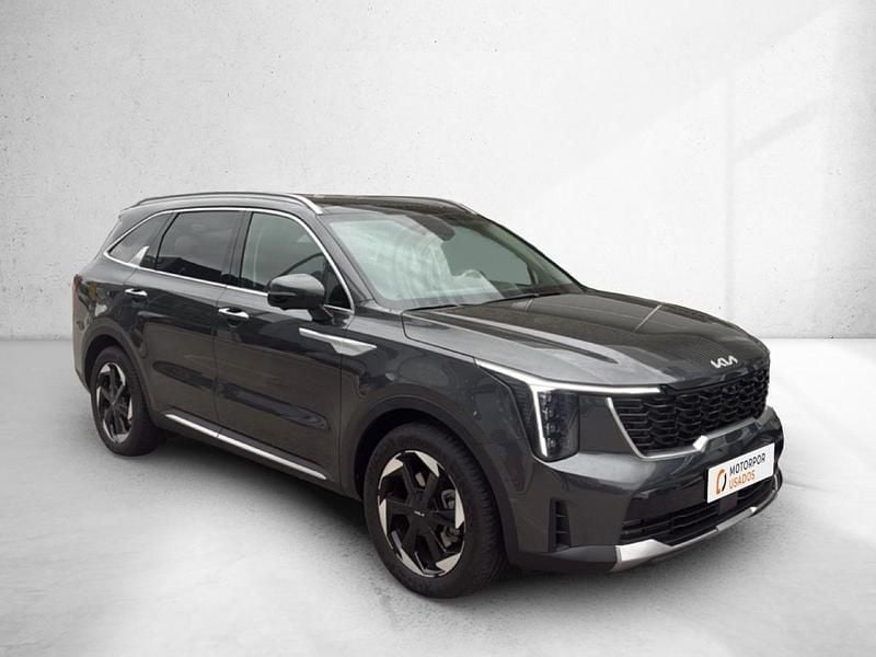 Usado Kia Sorento 230 HP (169 kW) 2025 Cinza SUV