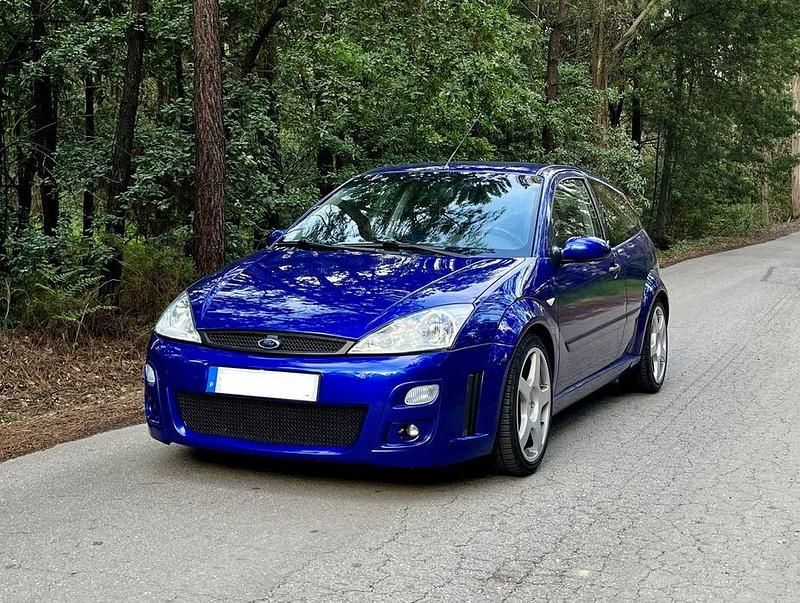 Azul Usado 2004 Ford Focus RS Coupé | € 31.500 - Imagem 1/4