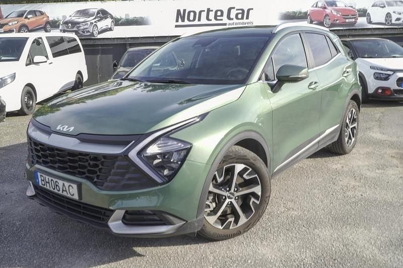 Verde Usado 2024 Kia Sportage SUV | € 27.900 (Bom preço) - Imagem 1/4