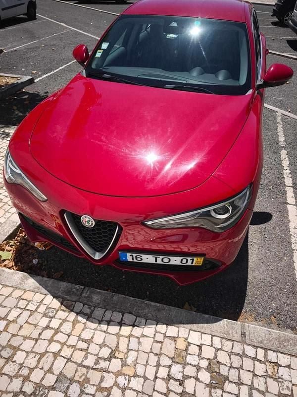 Vermelho Usado 2017 Alfa Romeo Stelvio SUV | € 25.500 (Bom preço) - Imagem 1/4