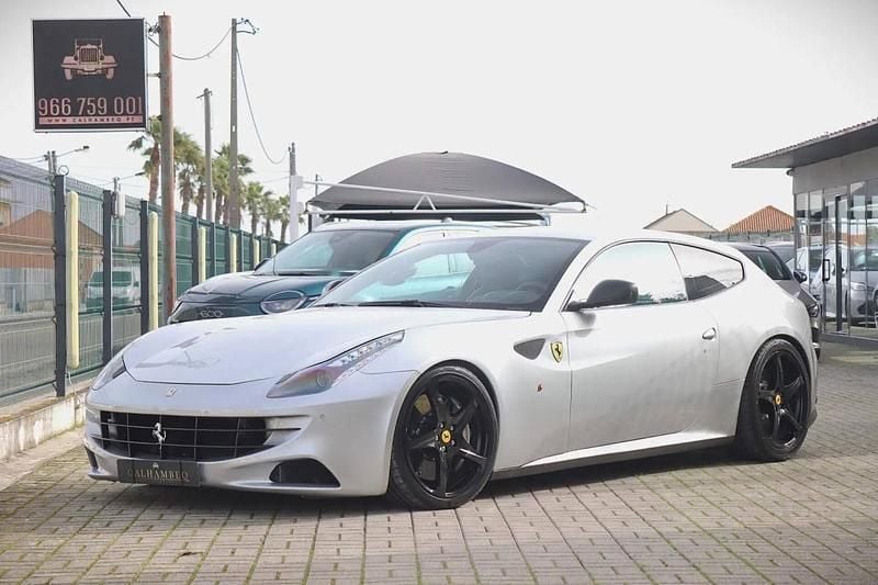 Usado Ferrari FF 660 HP (485 kW) 2013 Cinza Carrinha